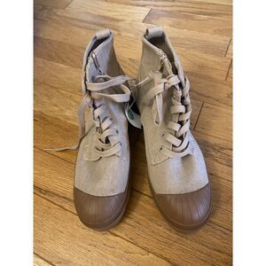 NWT Universal Thread women's tan Canvas Lace-Up Ankle Boots With Side Zipper 9.5